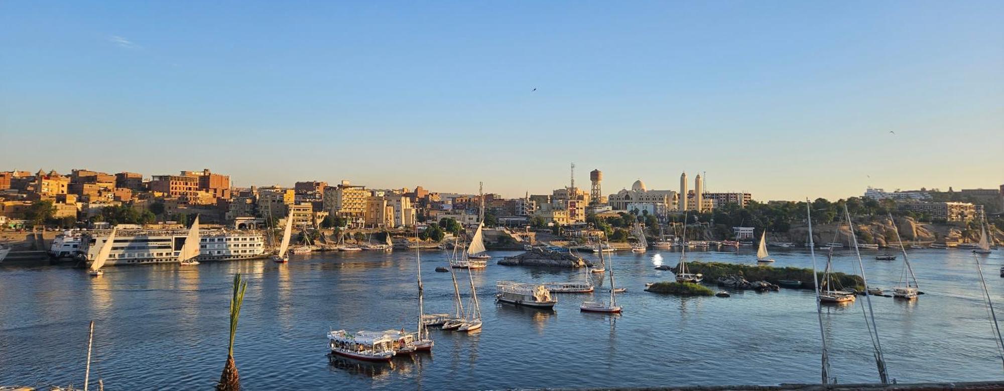 La Terrace Hotel Aswan Exterior photo