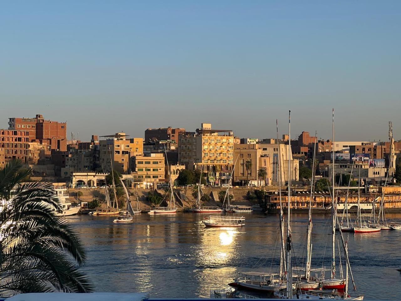 La Terrace Hotel Aswan Exterior photo