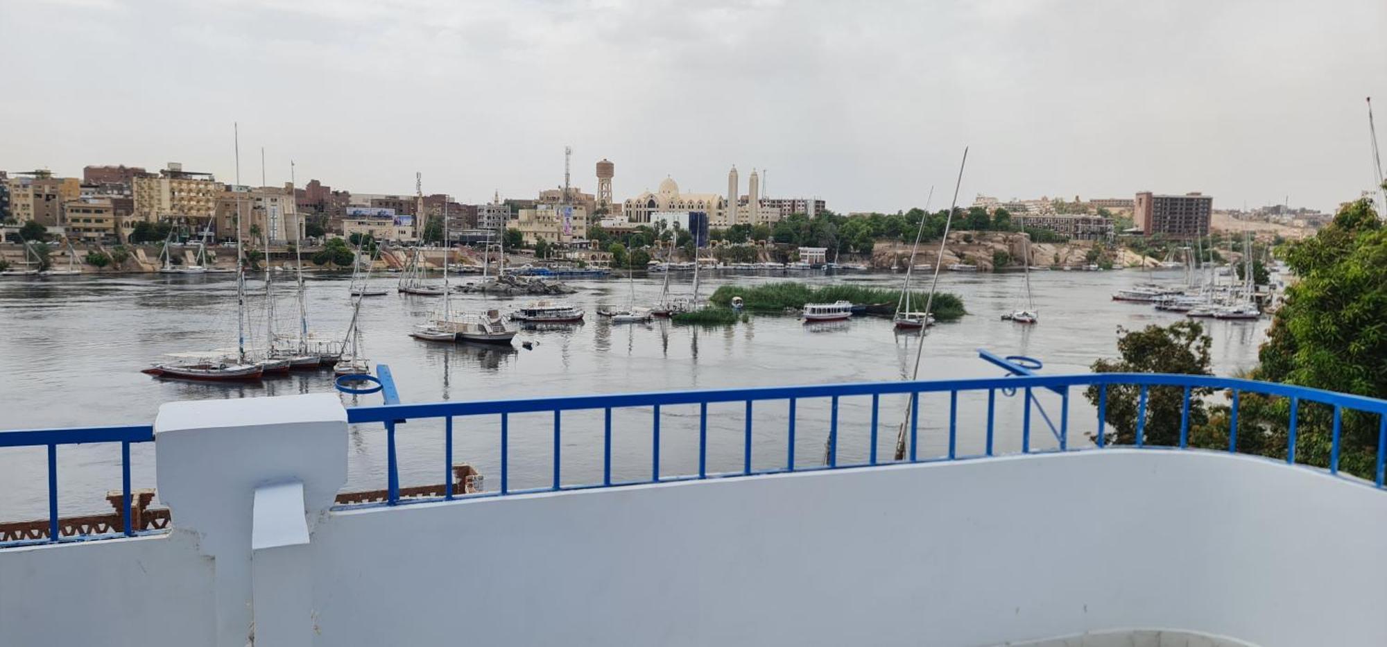 La Terrace Hotel Aswan Exterior photo